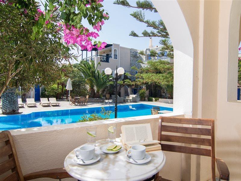 Paradise Resort Akrotírion Екстериор снимка